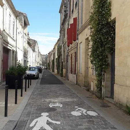 Joli petit loft dans échoppe pierre centre-ville Bordeaux Extérieur photo
