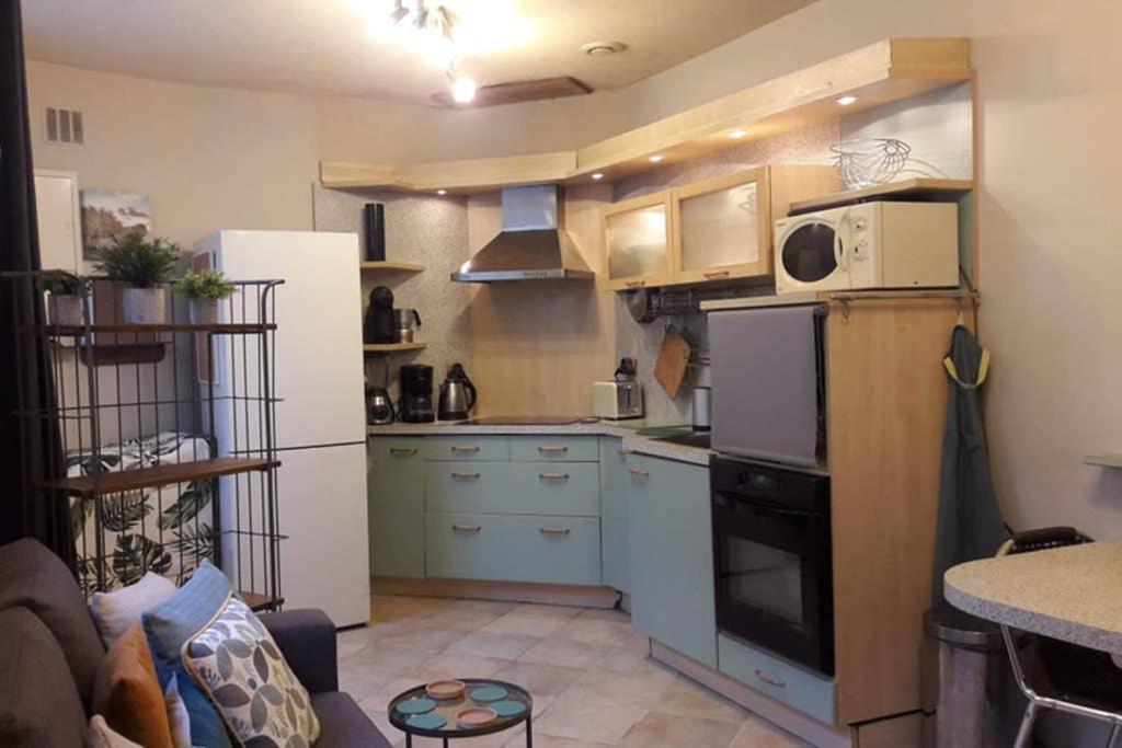Joli Petit Loft Dans Echoppe Pierre Centre-ville Apartamento