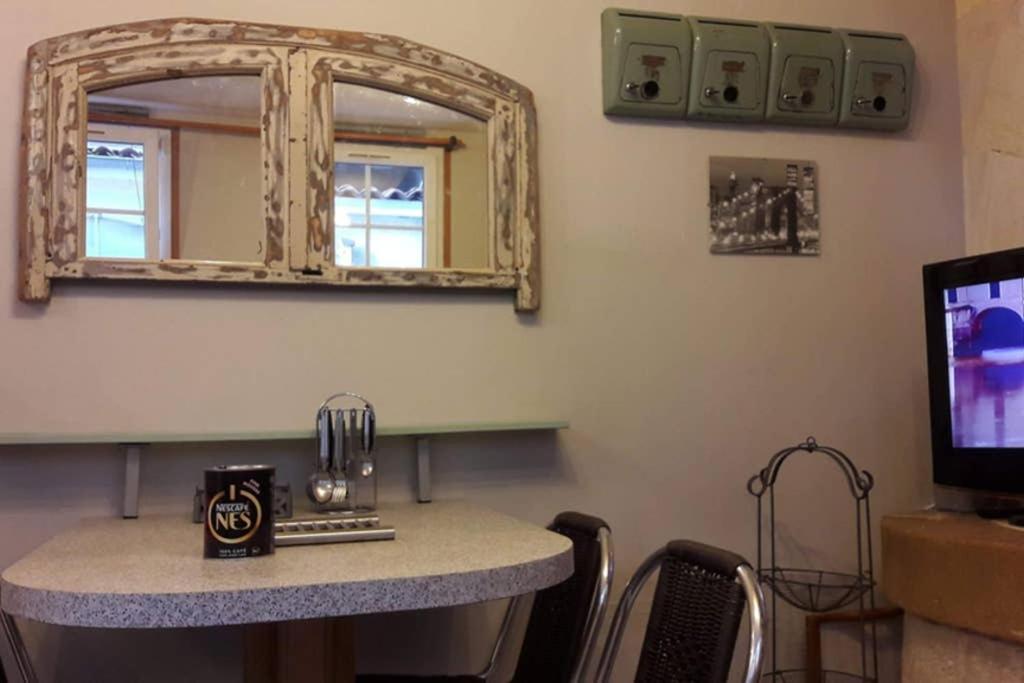 Joli Petit Loft Dans Echoppe Pierre Centre-ville * Bordeaux