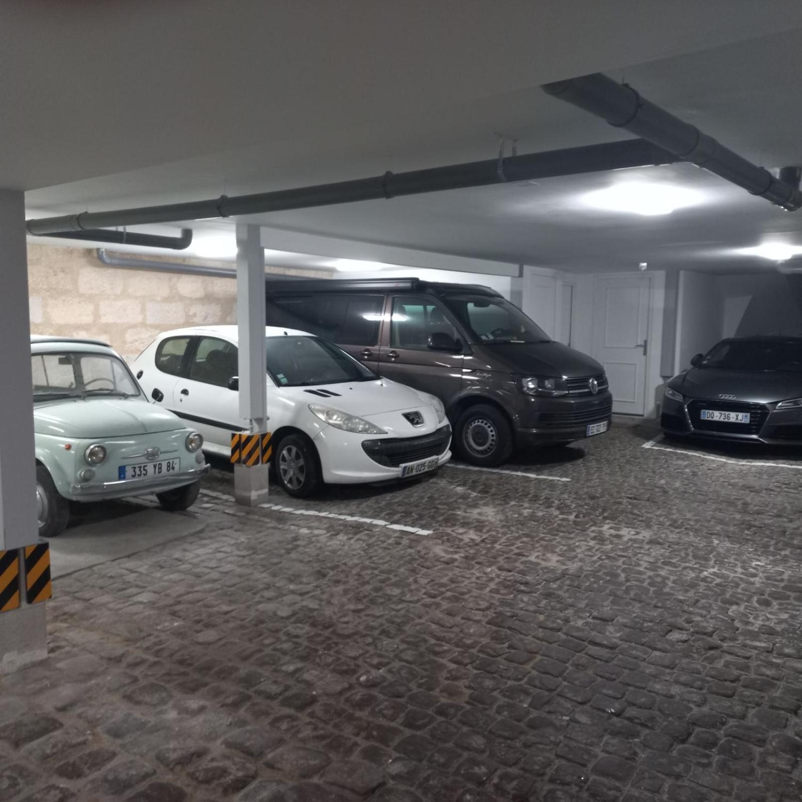 Joli Petit Loft Dans Echoppe Pierre Centre-ville Bordeaux